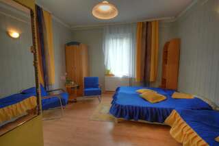 Курортные отели OWSz Kachna Завоя Трехместный номер с ванной комнатой-2